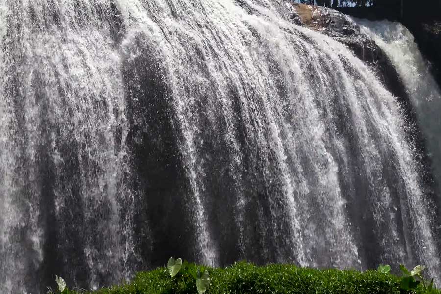 Слоновий водопад